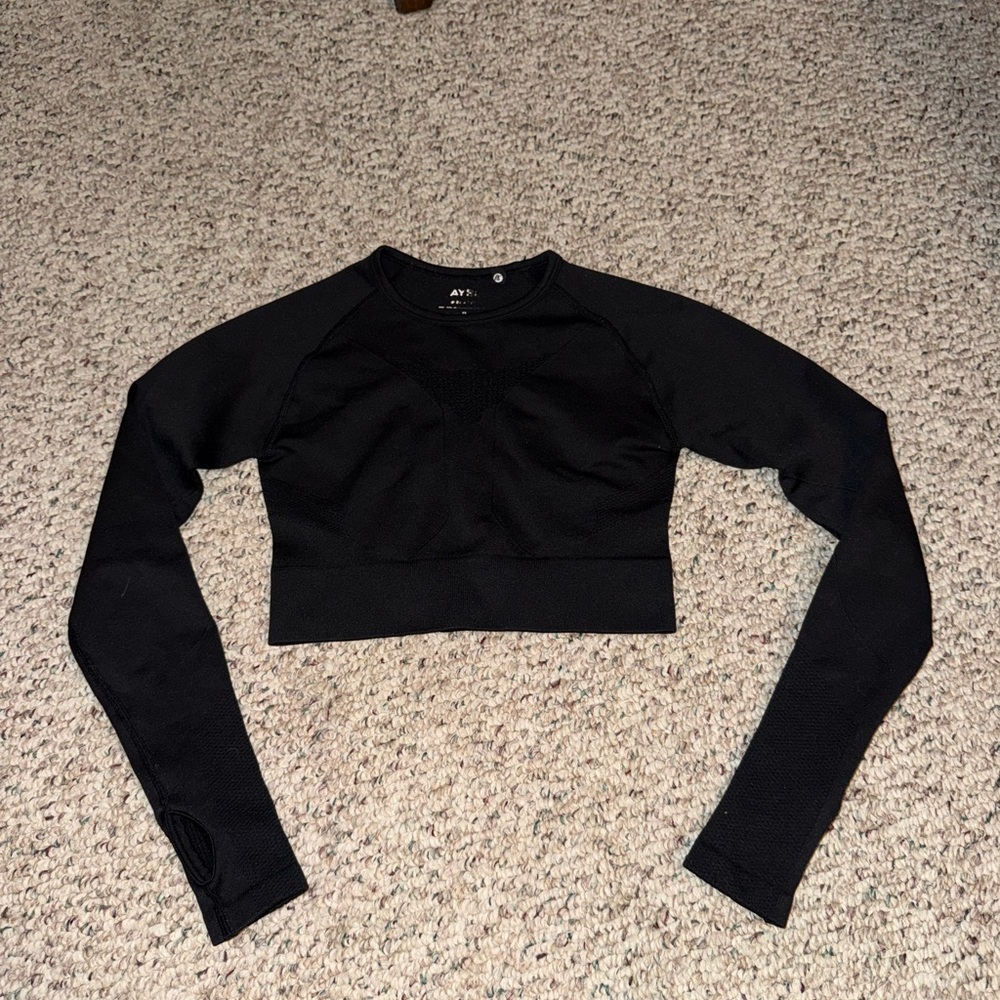 AYBL Women's Black Long Sleeve Cutout Back & Thumb Holes